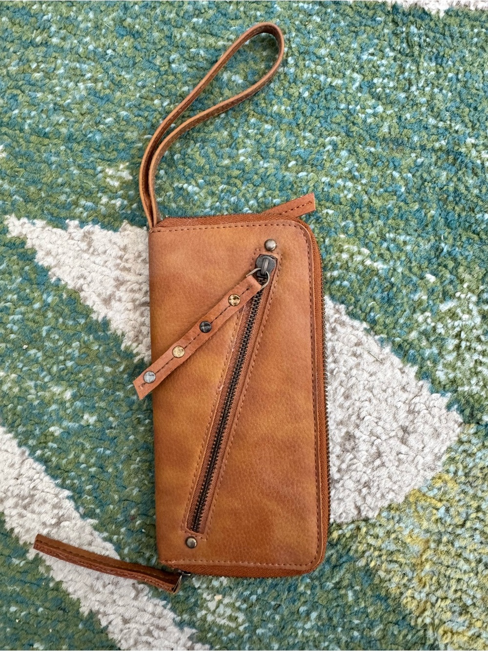 Free People Vegan Zip Wristlet in Dusty Rose/Brown 4”x8”